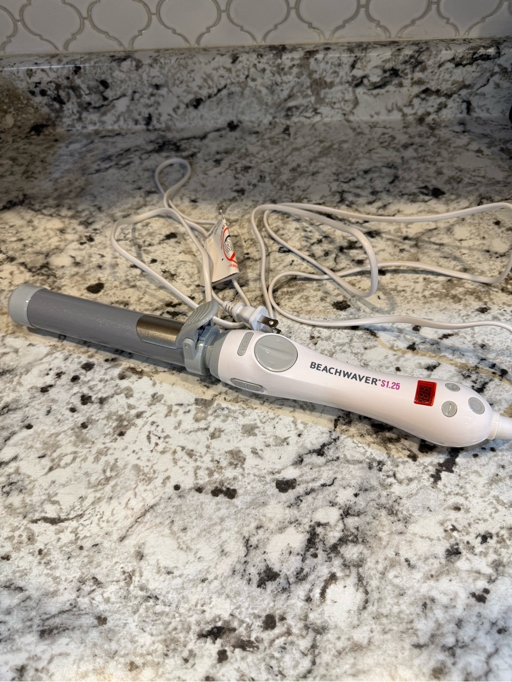 Beachwaver S1 Rotating Curling Iron 1.25 inch White